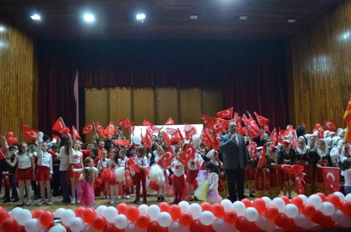 23 Nisan Ulusal Egemenlik ve Çocuk Bayramı Üsküp'te coşkuyla kutlandı