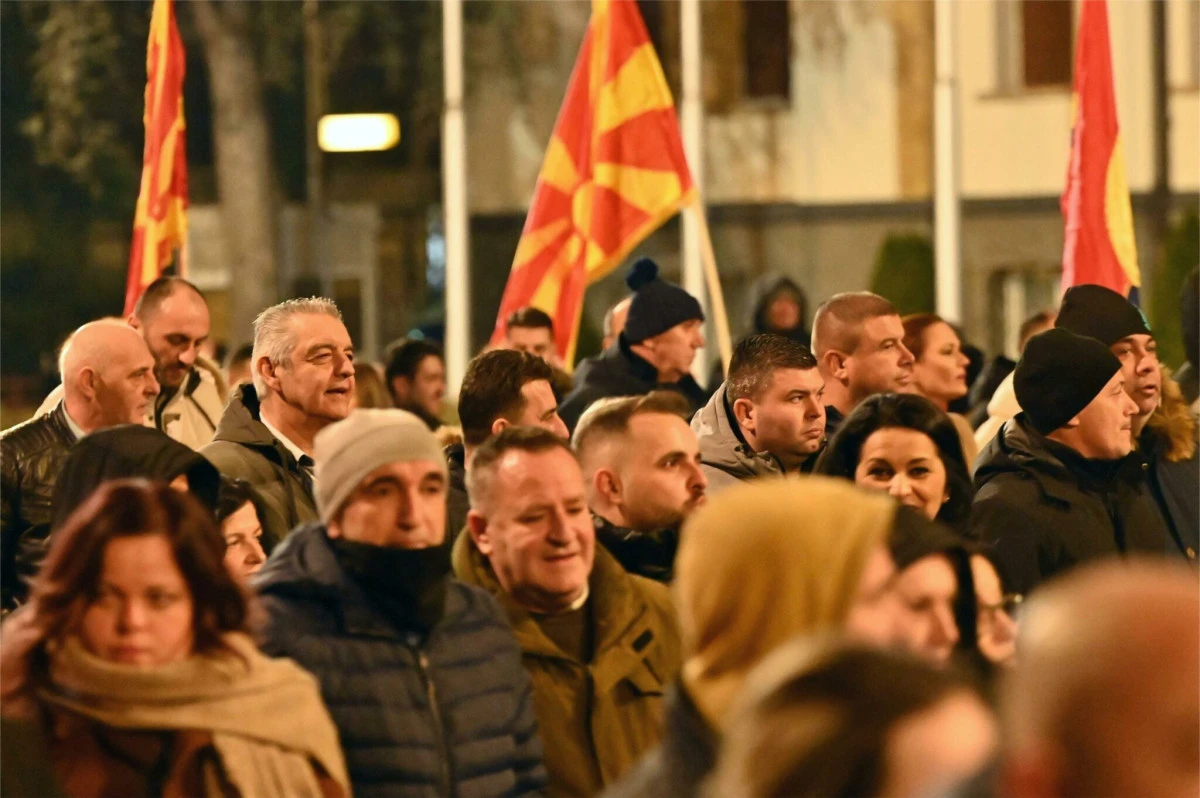 Asgari &uuml;cret krizi b&uuml;y&uuml;yor: SSM, kurumları tek tek bloke etme kararı aldı