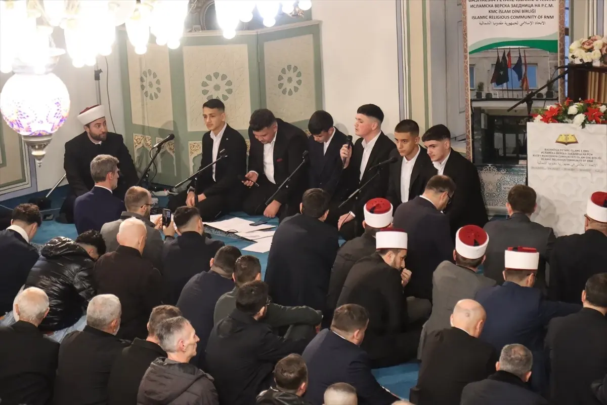 Balkanlar'da M&uuml;sl&uuml;manlar Ramazan Bayramı namazını kıldı