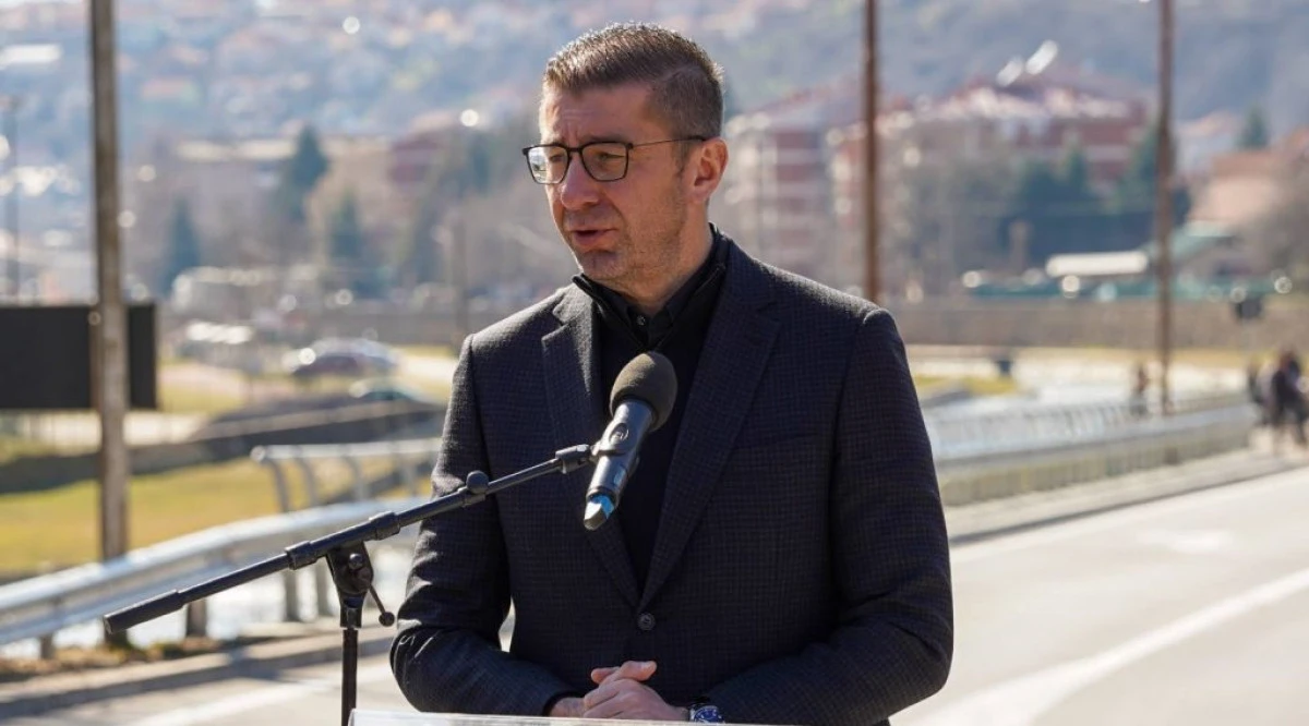 Başbakan Mickoski: Ne diz &ccedil;&ouml;keceğiz ne de beyaz sayfa imzalayacağız