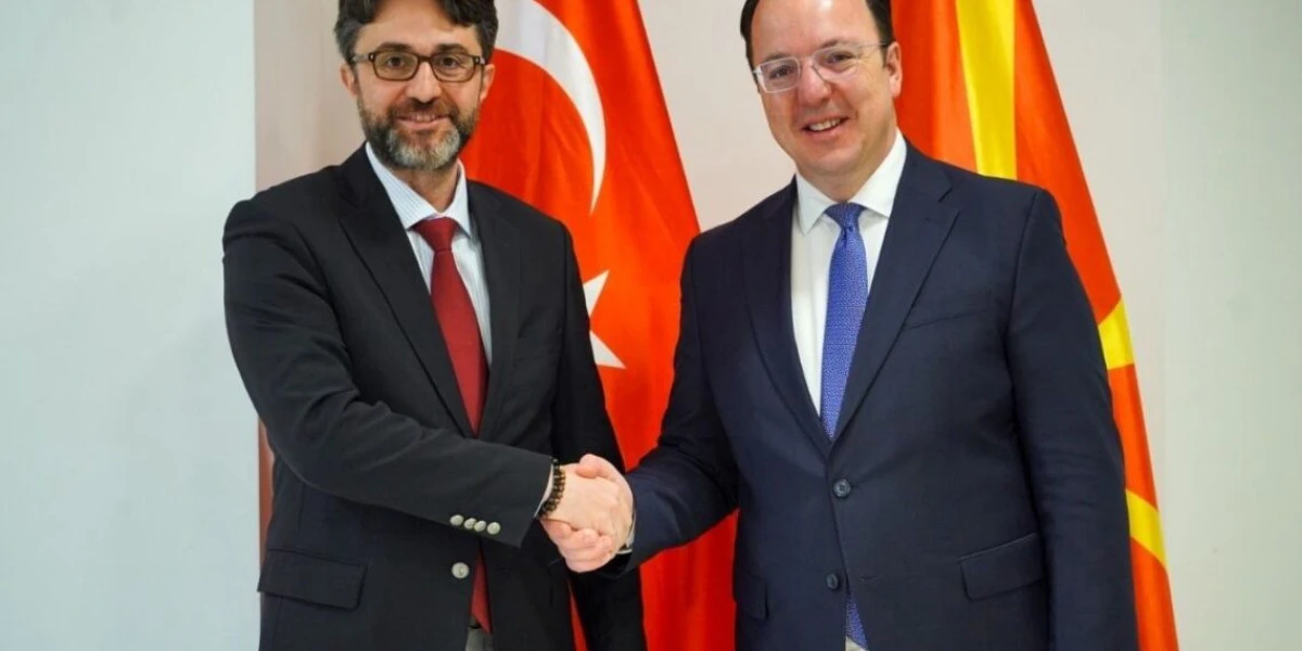 Başbakan Yardımcısı Nikoloski, T&uuml;rkiye'nin yeni B&uuml;y&uuml;kel&ccedil;isi Aktaş ile g&ouml;r&uuml;şt&uuml;
