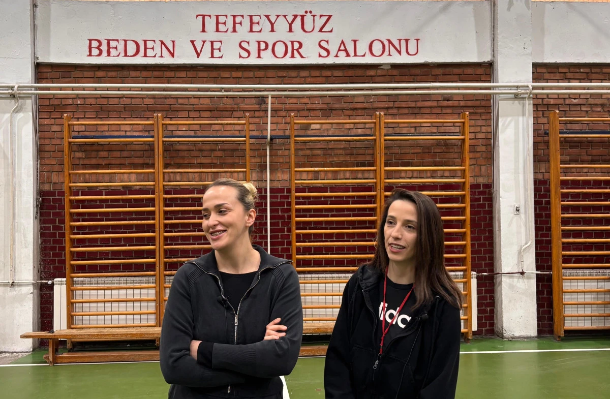 Bir ilkin hikayesi: Y&uuml;k m&uuml;, gurur mu? Şadiye ve Sevim anlatıyor