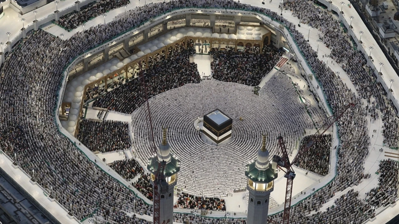 Bu yıl Kuzey Makedonya'dan 2.020 M&uuml;sl&uuml;man hacca gidecek