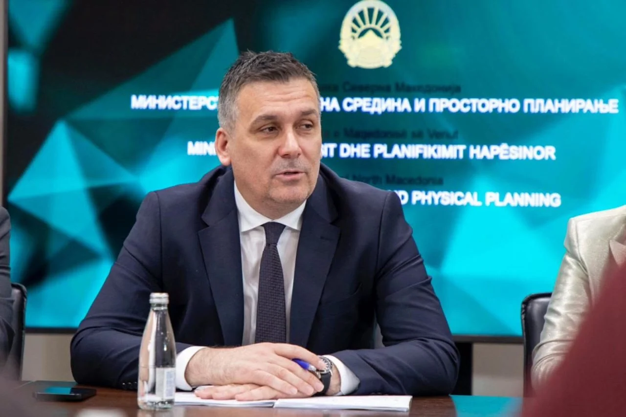 &Ccedil;evre Bakanı Hoca: Yeni End&uuml;striyel Emisyon Yasası Eyl&uuml;l 2027'de y&uuml;r&uuml;rl&uuml;ğe girecek