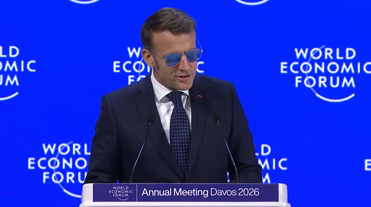 Davos'ta sert s&ouml;zler: Macron, Trump'ı 'yeni s&ouml;m&uuml;rgecilik' ile su&ccedil;ladı