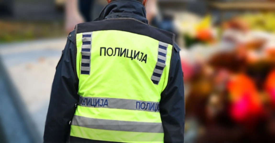 Debre&rsquo;de kazaya karışan alkoll&uuml; s&uuml;r&uuml;c&uuml; polise saldırdı