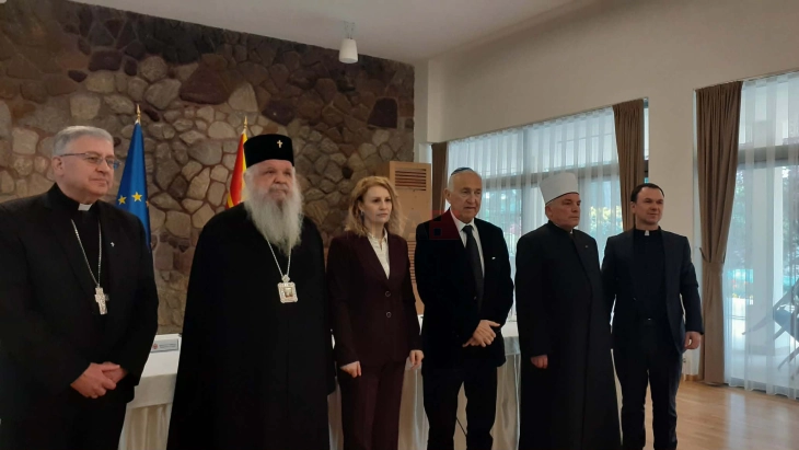 Dini liderlerden ortak tepki: Kundaklama girişimi birlikte yaşama darbe