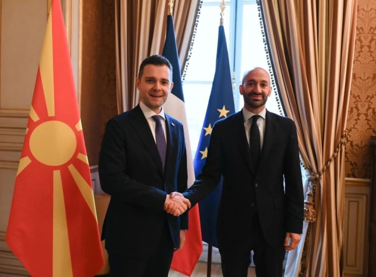 Dışişleri Bakanı Mucunski Paris&rsquo;te Fransız mevkidaşıyla g&ouml;r&uuml;şt&uuml;