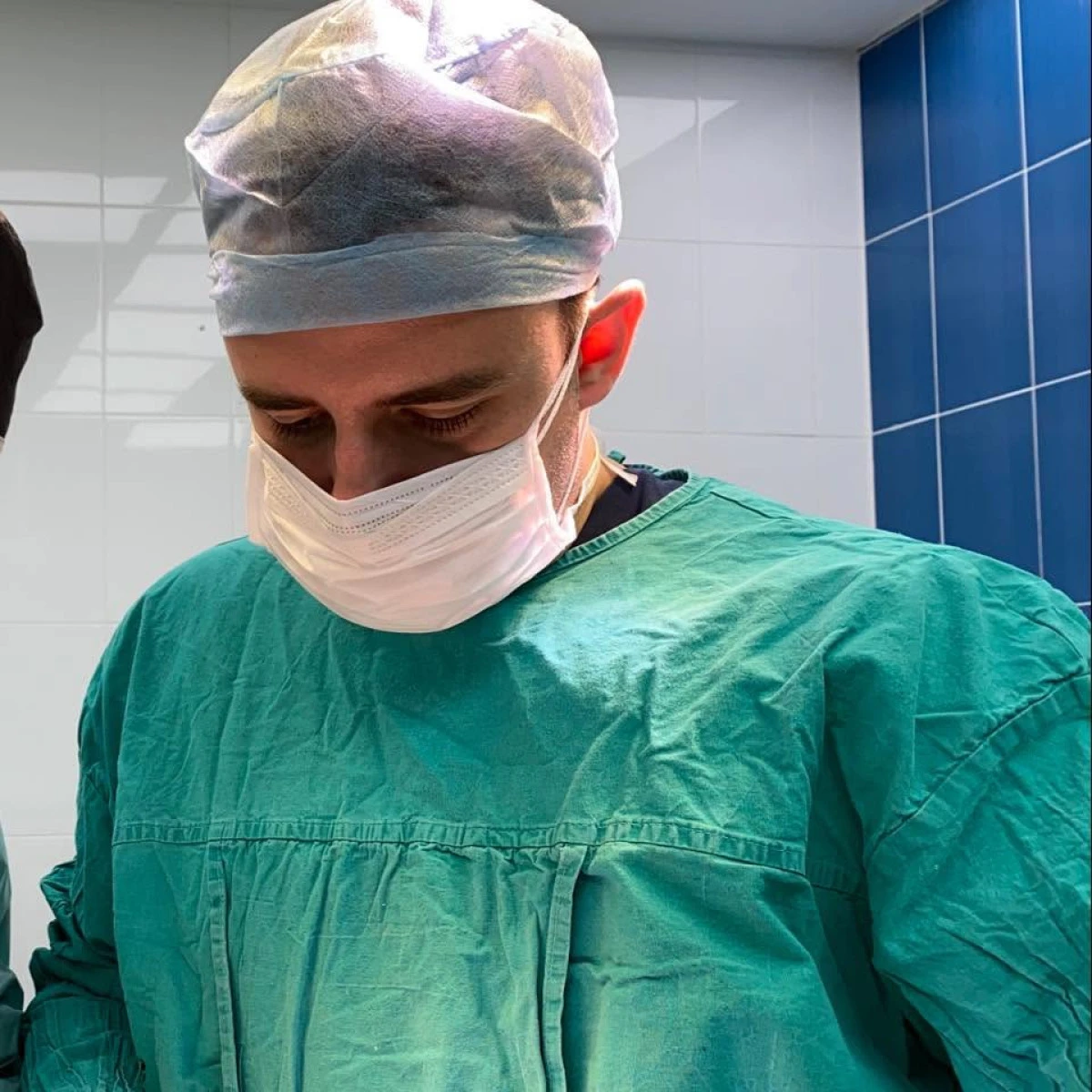 Dr. Eren Seyfullah: Asıl &ccedil;&ouml;z&uuml;m, &ccedil;ocukların taşıdığı y&uuml;k&uuml; azaltan bir eğitim d&uuml;zeni oluşturmak