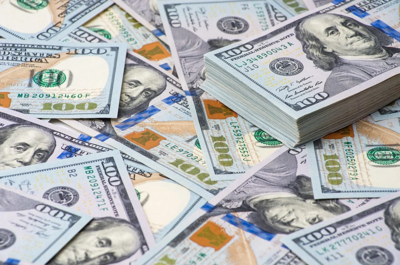 D&uuml;nyada ge&ccedil;en yıl yaklaşık 1 milyon yeni dolar milyoneri ortaya &ccedil;ıktı