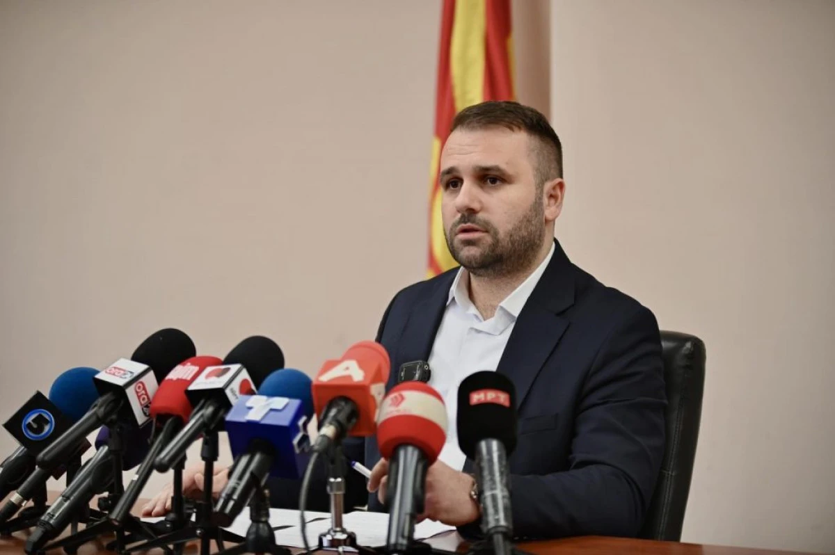 Ekonomi ve &Ccedil;alışma Bakanı Durmişi: İş&ccedil;ilerin kazanılmış hakları kısaltılmamalı