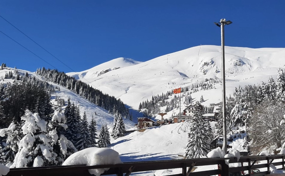 En fazla yağış Mavrovi Anovi&rsquo;de, Popova Şapka&rsquo;da 55 santimetre kar