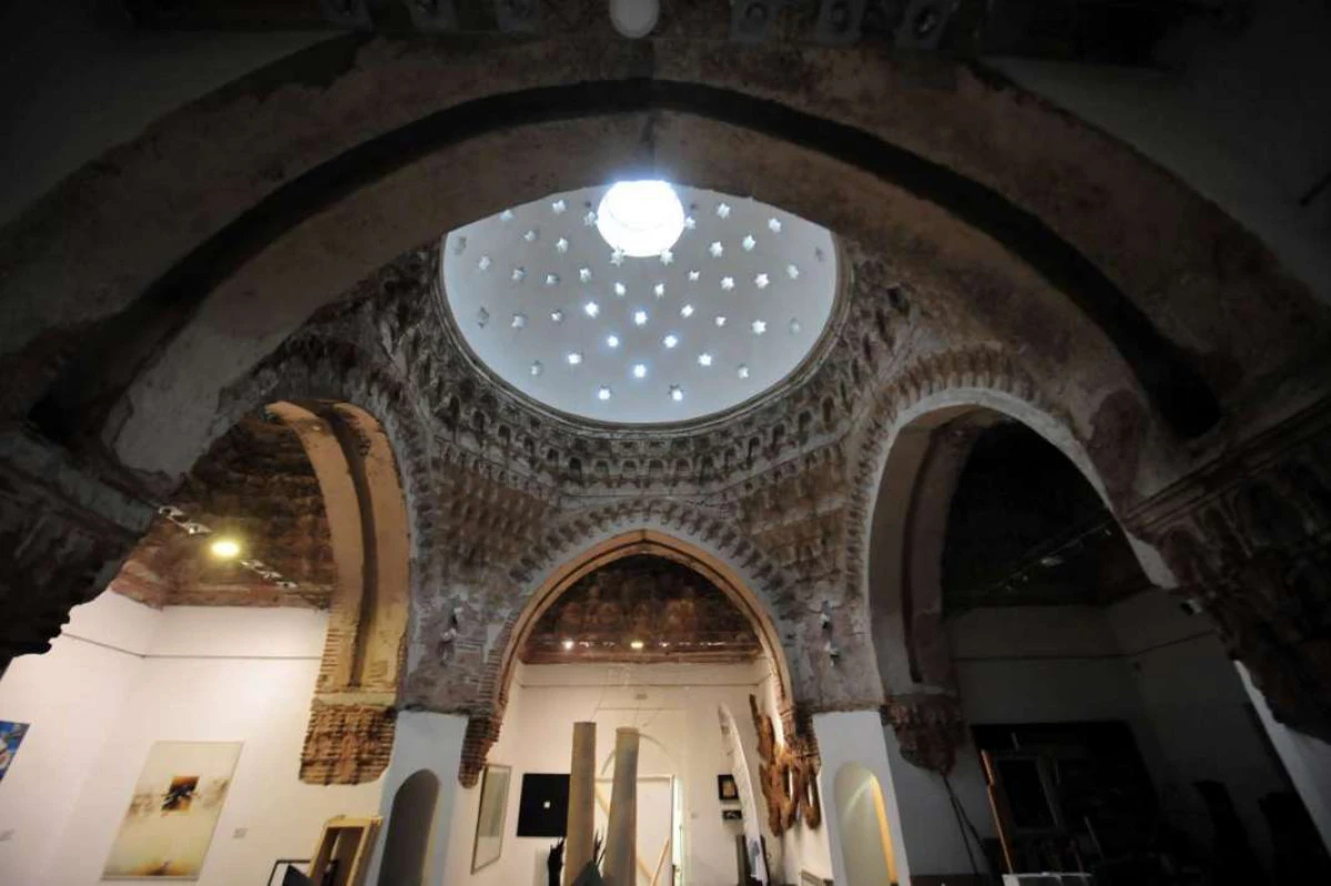 Evliya &Ccedil;elebi&rsquo;nin Seyahatn&acirc;mesi&rsquo;nde Makedonya&rsquo;nın su ve hamam k&uuml;lt&uuml;r&uuml;