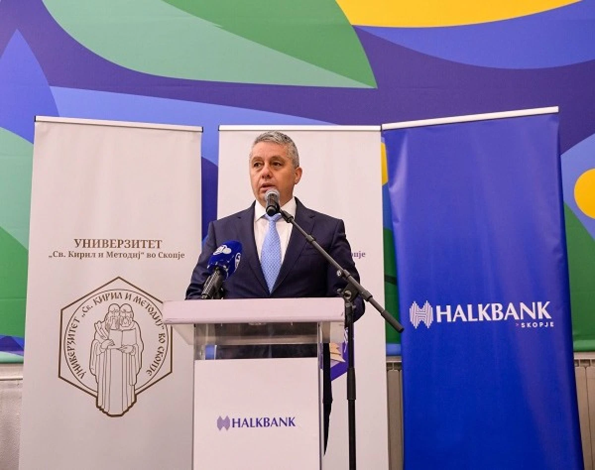 Fatih Şahbaz: Bir mek&acirc;nı değil, &ouml;ğrencilerin geleceğini destekliyoruz