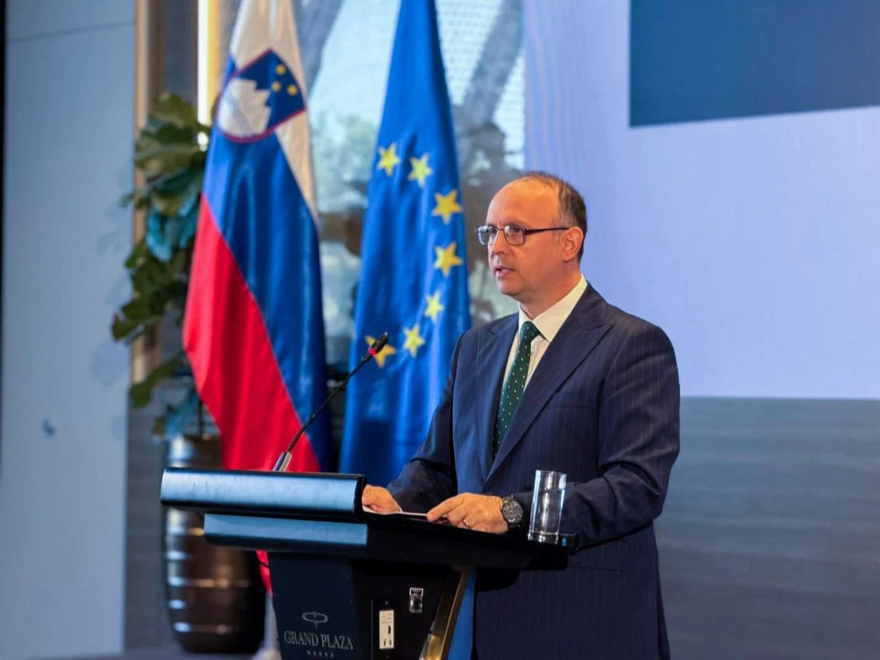 Gaşi'den AB'ye &ccedil;ağrı: Siyasi cesaret &ouml;d&uuml;llendirilmeli, Balkanlar dışarıda kalırsa Avrupa cennet olamaz