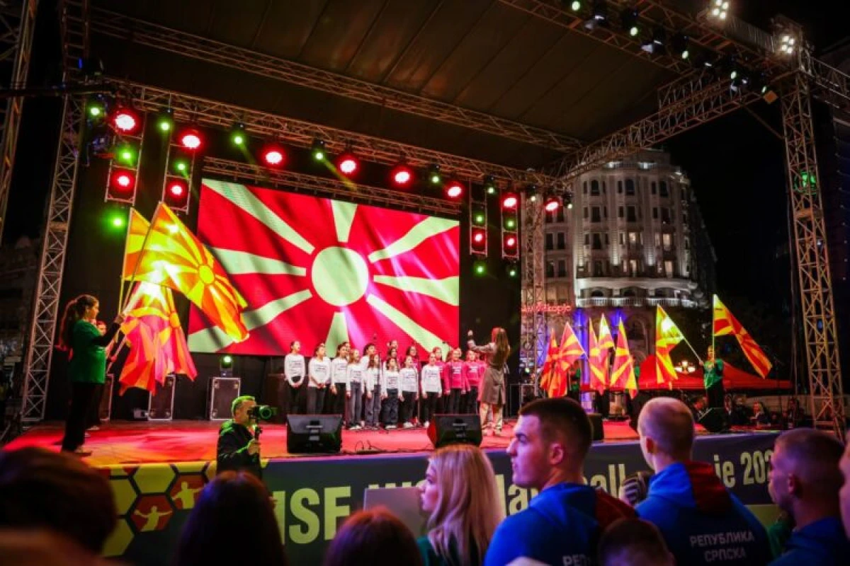 Gen&ccedil; hentbolun kalbi &Uuml;sk&uuml;p&rsquo;te atıyor