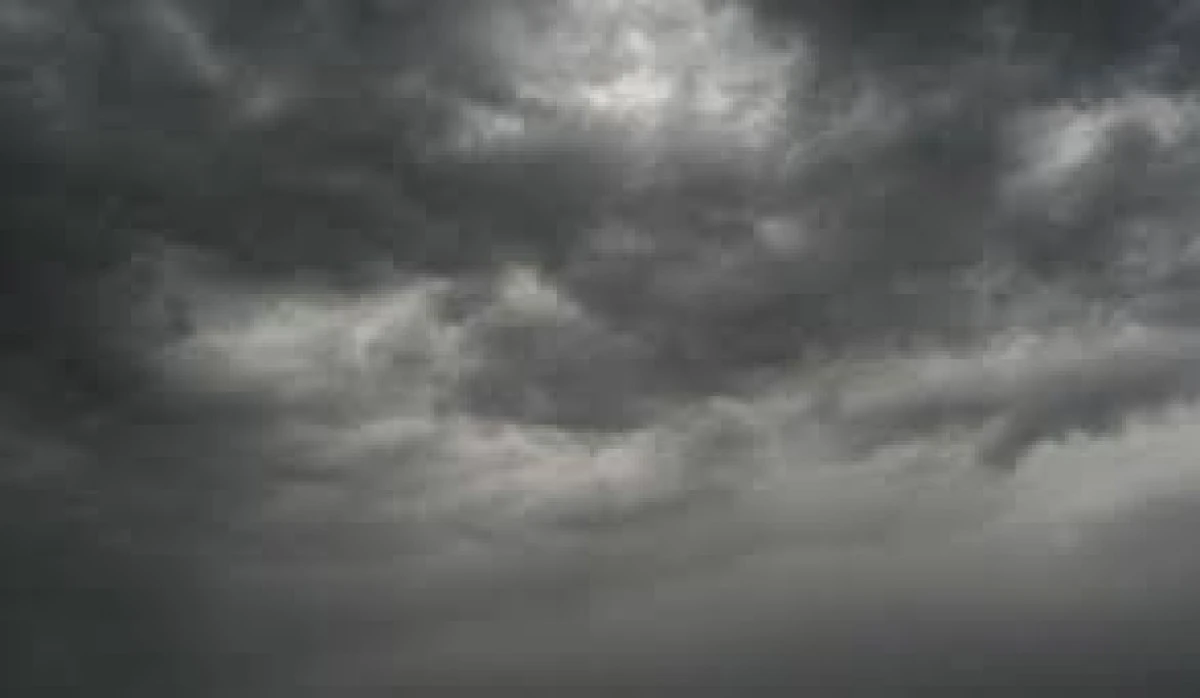 Gri bulutlar &uuml;lkeyi sardı: Yağmur ve r&uuml;zgarlar etkili olacak