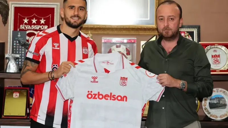 Sivasspor, Avramovski’yi kadrosuna kattı