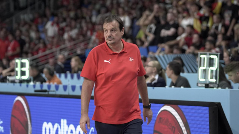 Ergin Ataman, EuroBasket 2025'in 'En Değerli Başantrenörü' seçildi