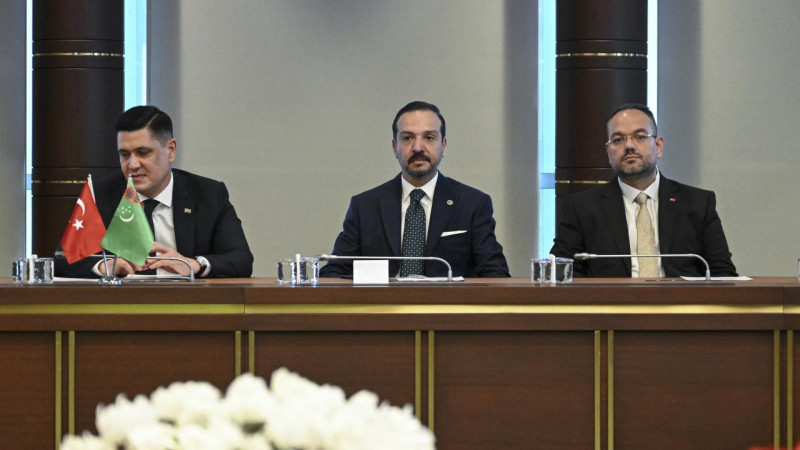 Kürşad Zorlu: Türkiye, Türk dünyası yüzyılı için bütün gayreti ortaya koyacak