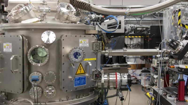 Bilim insanları yeni bir buz türü keşfetti: Oda sıcaklığında katı halde kalabiliyor