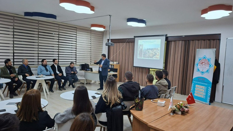 TEKSPOD katkılarıyla Tefeyyüz’de Yahya Kemal’in izleri konuşuldu