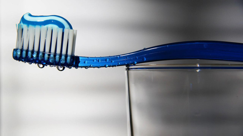 Saçtan yapılan diş macunu diş minesini yeniden büyütebilir