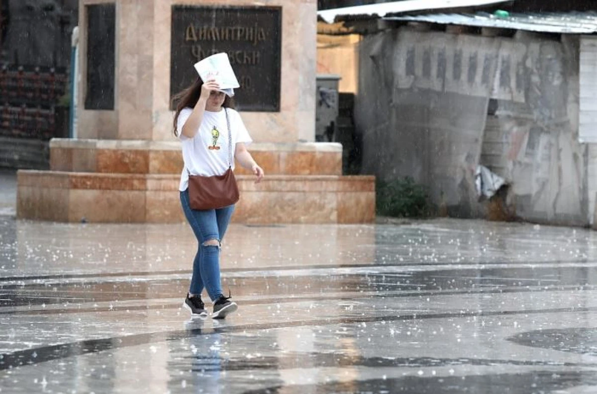 Hafta sonuna kadar g&ouml;k g&uuml;r&uuml;lt&uuml;l&uuml; sağanak yağış bekleniyor