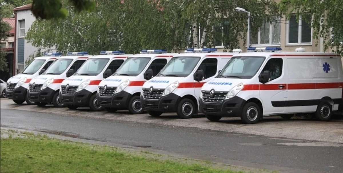 H&uuml;k&uuml;met 100 yeni ambulans alacak, Klinik Merkez otopark sorunu &ccedil;&ouml;z&uuml;ld&uuml;