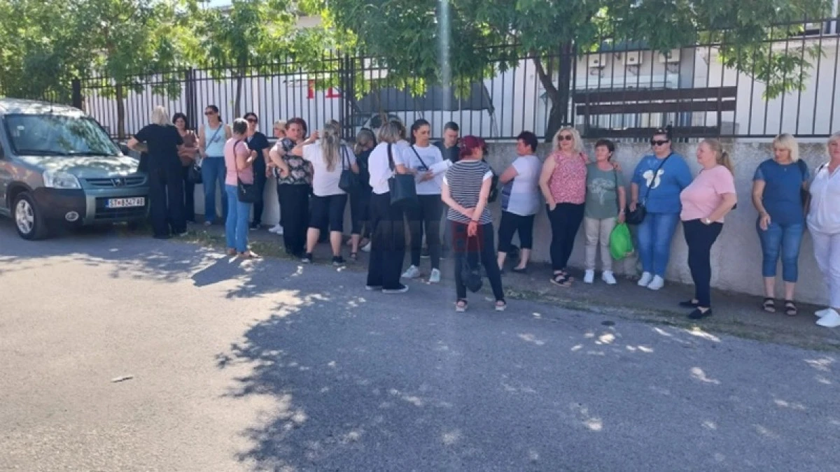 İştip'te 110 iş&ccedil;i 17 yıl &ccedil;alıştı, Alman şirketi ortadan kayboldu: İş&ccedil;iler maaşlarını alamıyor