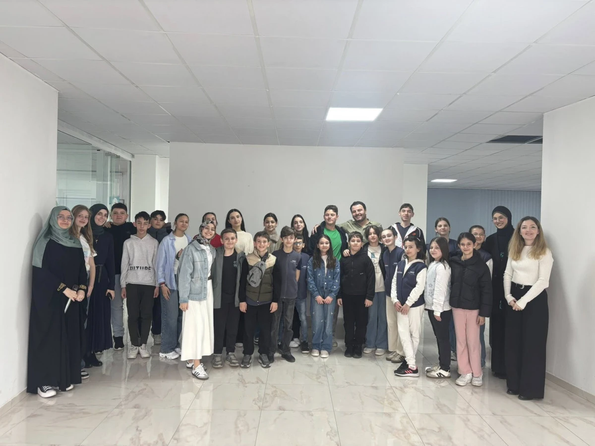 Kardelen Okulu&rsquo;nda meslek tanıtımı etkinliği ger&ccedil;ekleşti