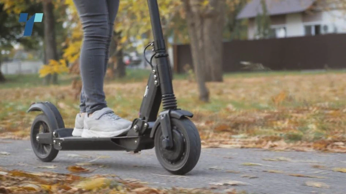Kır&ccedil;ova&rsquo;da elektrikli scooter kazası: 13 yaşındaki &ccedil;ocuk ağır yaralandı