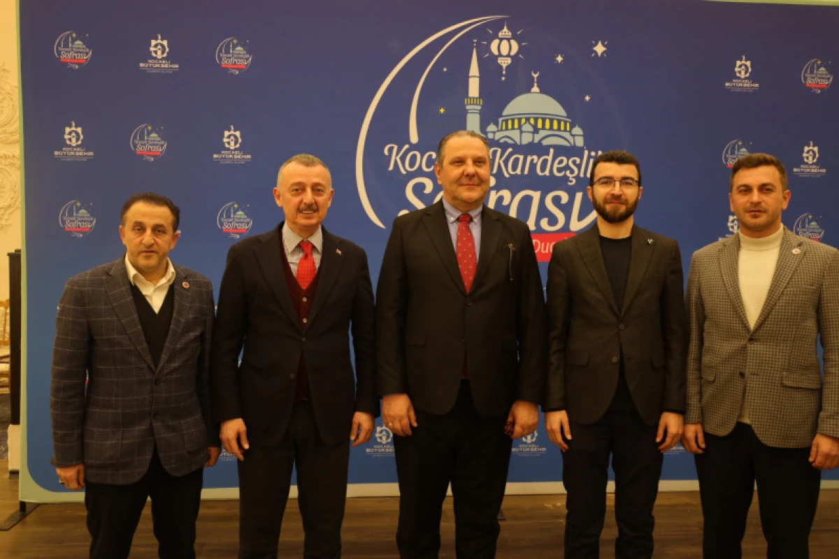 Kocaeli B&uuml;y&uuml;kşehir Belediyesi Kır&ccedil;ova'da iftar programı d&uuml;zenledi