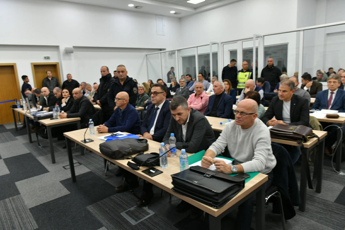 Koçana'daki diskotek yangını davasında sanıklar suçlamaları reddetti