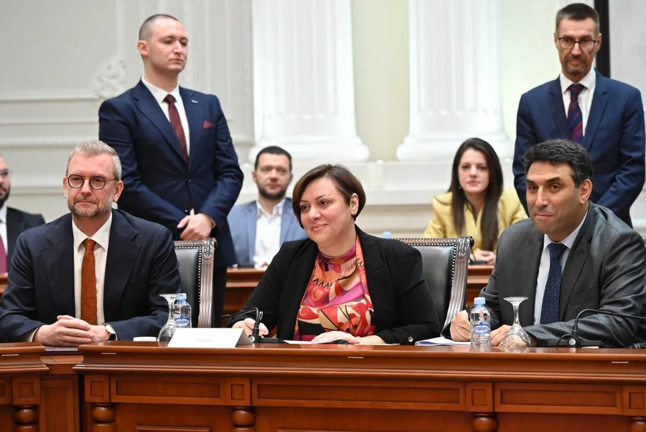 Koridor 8'in &uuml;&ccedil;&uuml;nc&uuml; etabı i&ccedil;in uluslararası finansman desteği