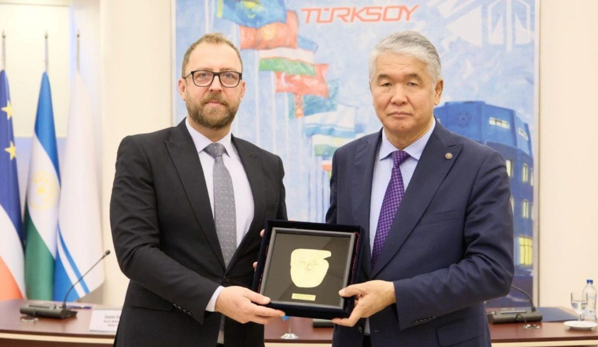 Kuzey Makedonya-T&Uuml;RKSOY iş birliğiyle k&uuml;lt&uuml;r k&ouml;pr&uuml;s&uuml; g&uuml;&ccedil;leniyor