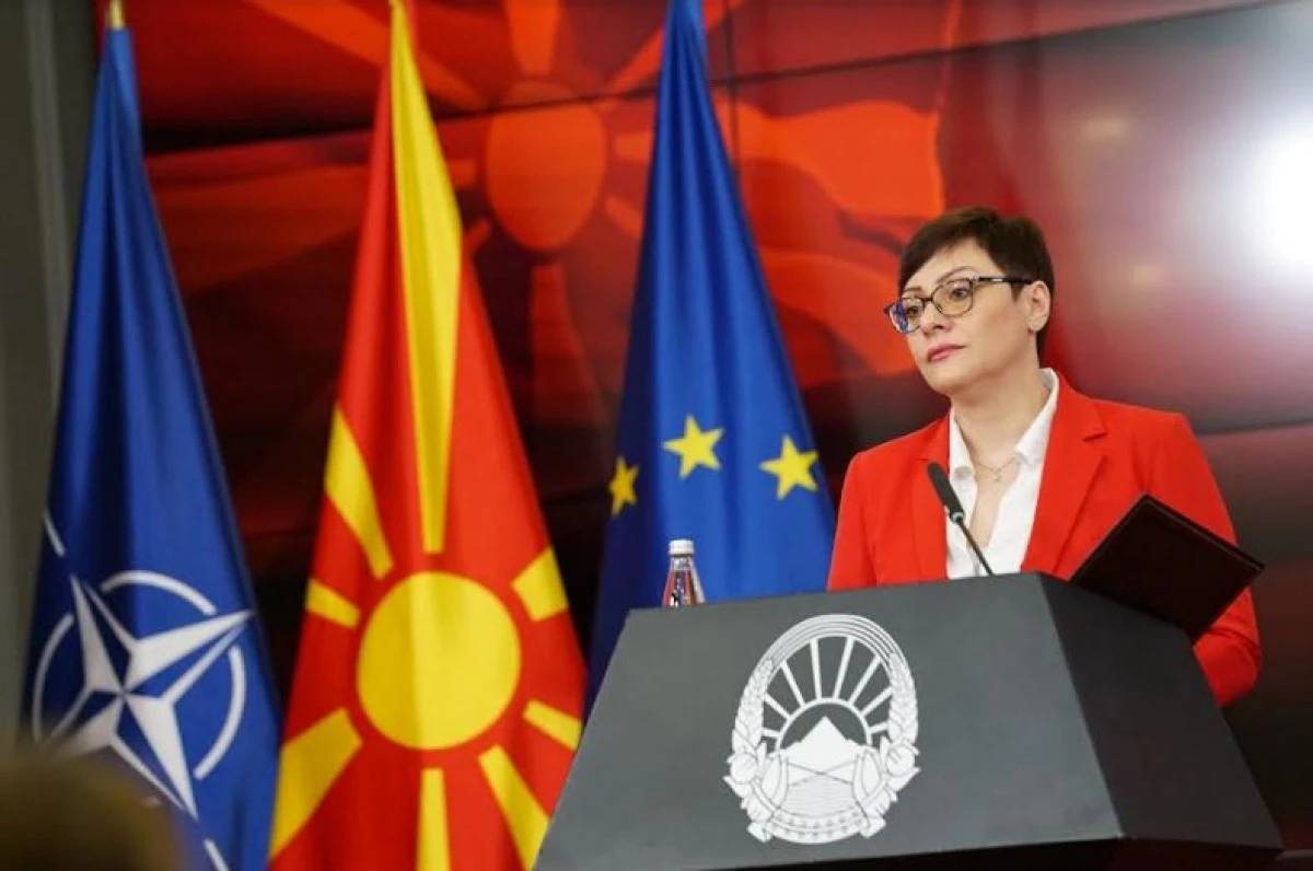 Maliye Bakanı Dimitrieska-Ko&ccedil;oska: Akaryakıtta kıtlık yok, fiyatlar b&ouml;lgeye g&ouml;re d&uuml;ş&uuml;k