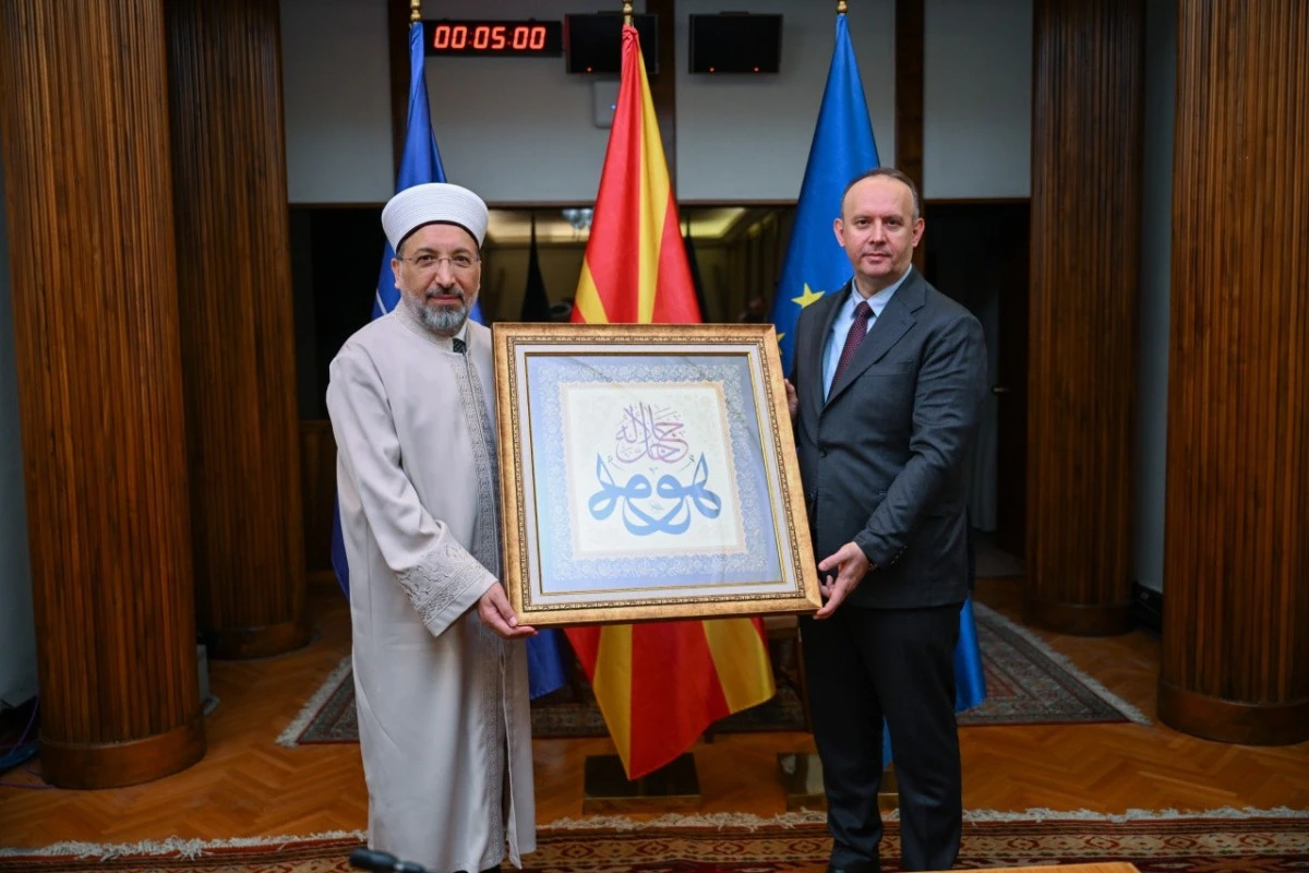Meclis Başkanı Afrim Gaşi: Dinler arası diyalog b&ouml;lgesel istikrarın temeli
