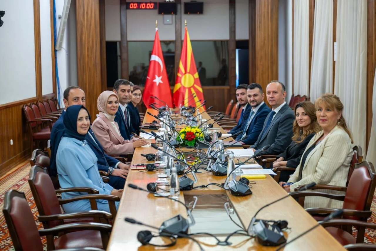 Meclis Başkanı Gaşi, T&uuml;rk Bakan G&ouml;ktaş ile g&ouml;r&uuml;şt&uuml;: Aile değerleri ortak medeniyet anlayışımızdır