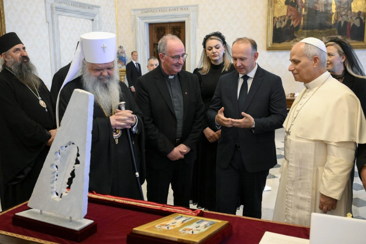 Meclis Başkanı Gaşi, Vatikan'da Papa Leo XIV ile g&ouml;r&uuml;şt&uuml;