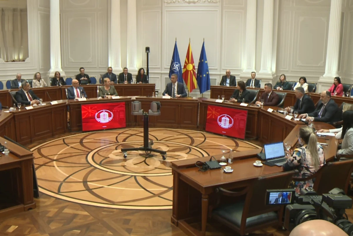 Mickoski: Akademik camia ile ortaklaşa yeni Y&uuml;ksek&ouml;ğretim Yasası geliyor