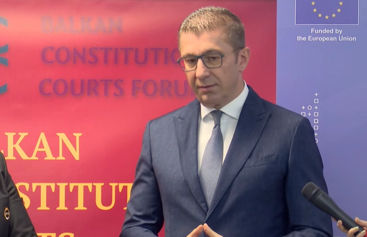 Mickoski: Anayasa değişikliği i&ccedil;in siyasi zemin yok