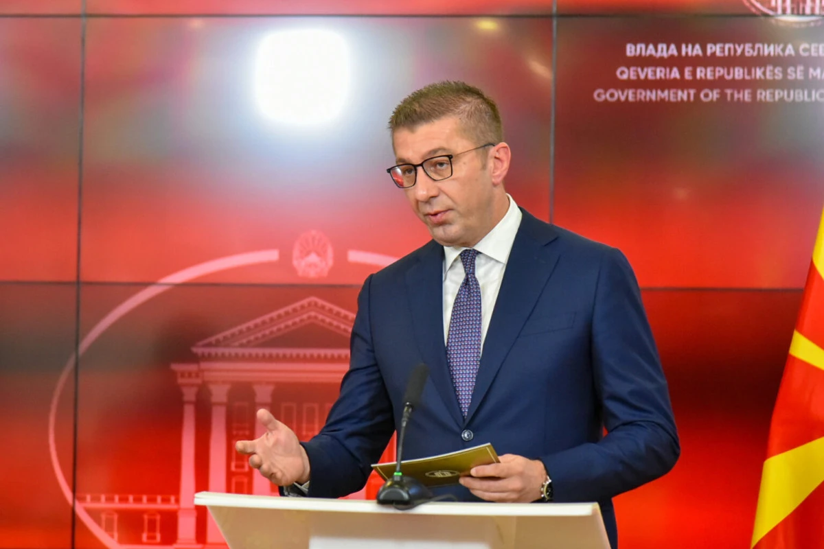 Mickoski, Bulgaristan ile diyalog s&uuml;recine muhalefetin de katılmasını &ouml;nerdi