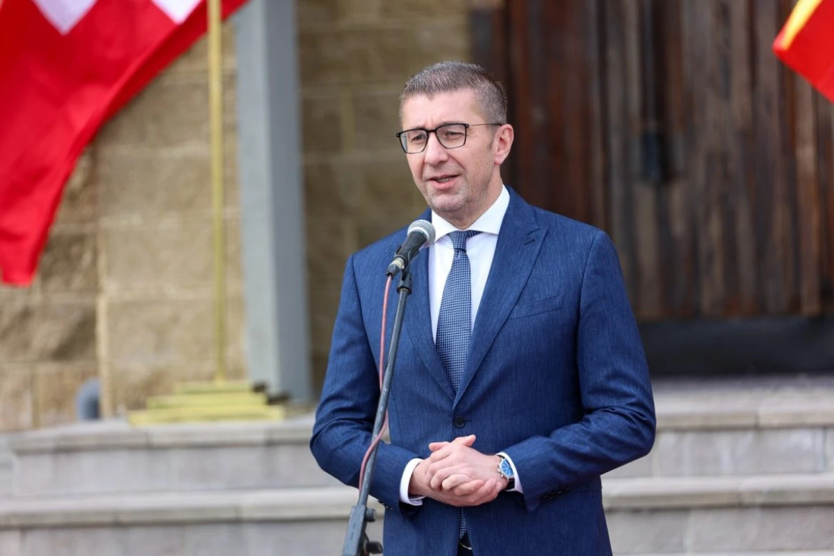 Mickoski: İsvi&ccedil;re ile ticari ilişkileri beklediğimiz seviyeye &ccedil;ıkaracağız