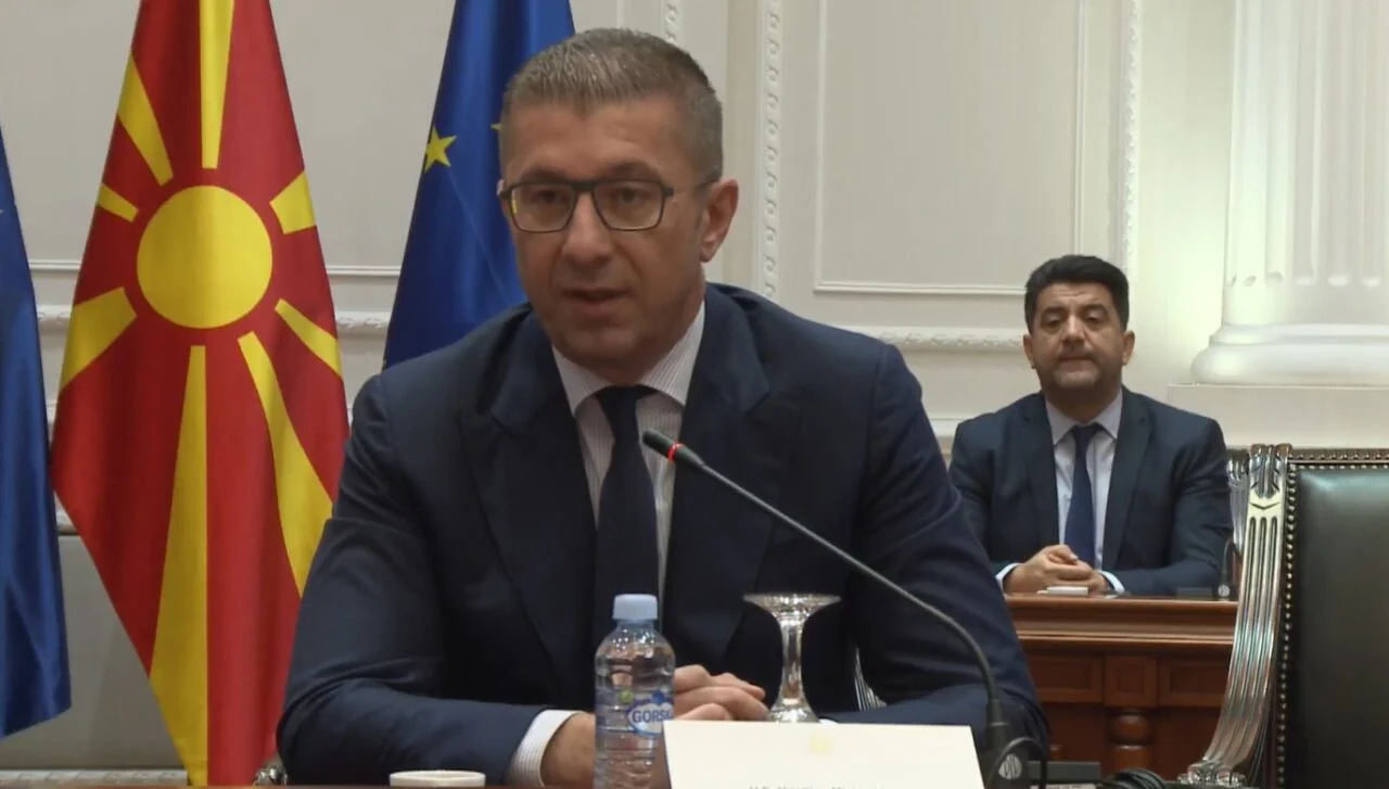 Mickoski: Makedonya havaalanları b&ouml;lgede en hızlı b&uuml;y&uuml;yenler