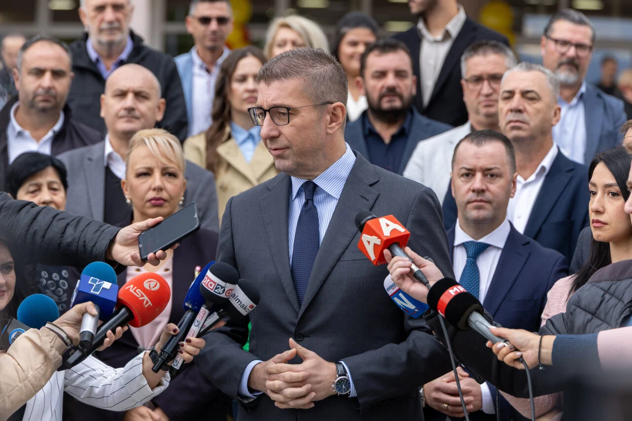 Mickoski: M&uuml;zakerelerden vazge&ccedil;meyeceğiz, Bulgaristan&rsquo;la diyalog &ccedil;ağrılarını artıracağız