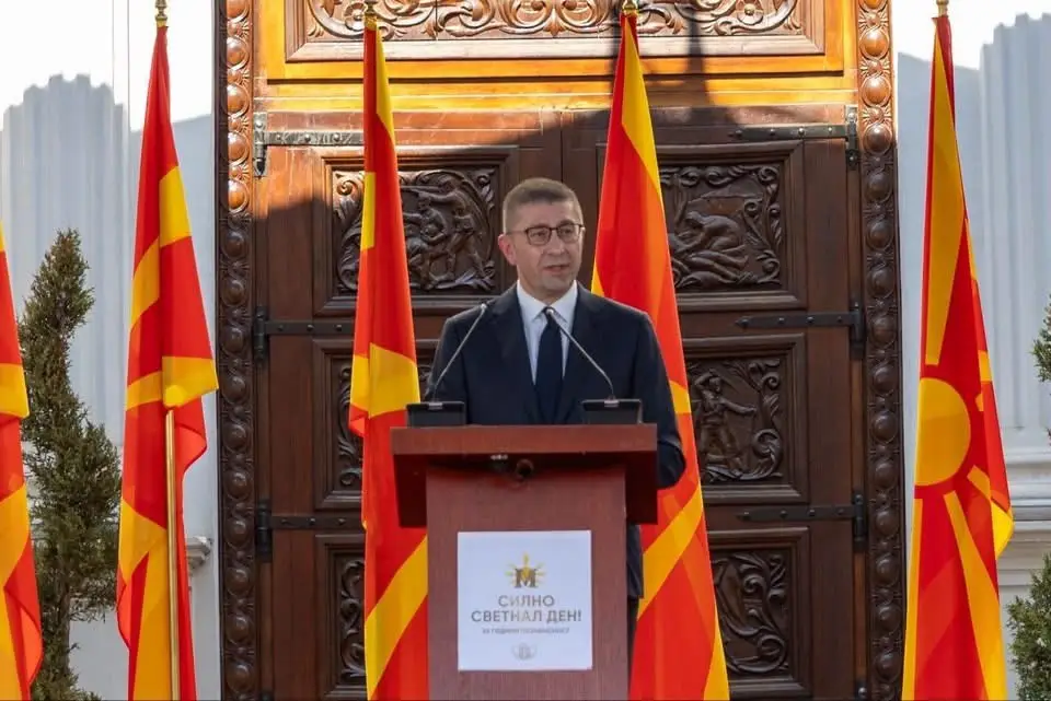 Mickoski ve Filip&ccedil;e'den bağımsızlık g&uuml;n&uuml; mesajları