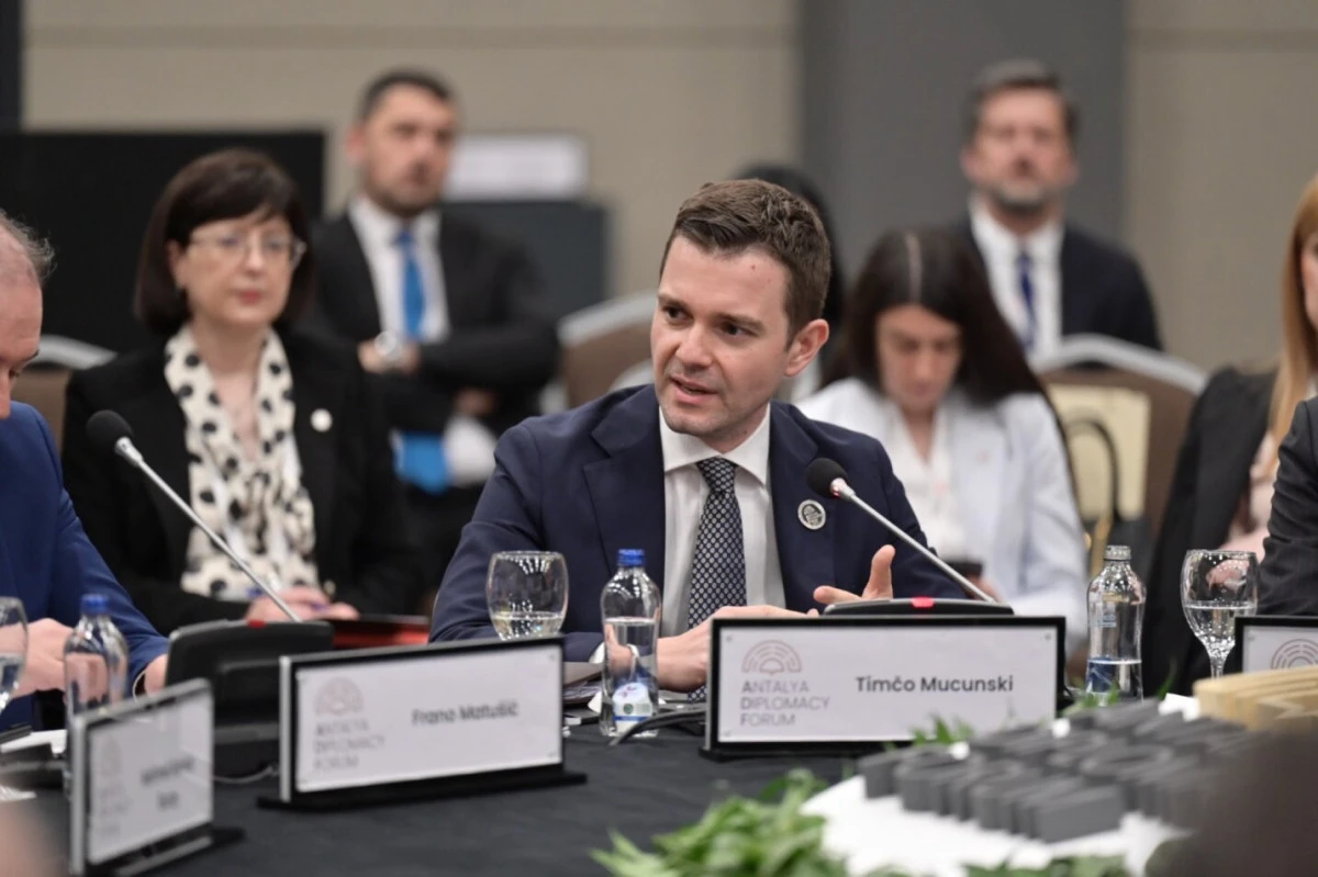 Mucunski, Avrupalı diplomatlarla AB entegrasyonunu g&ouml;r&uuml;şt&uuml;