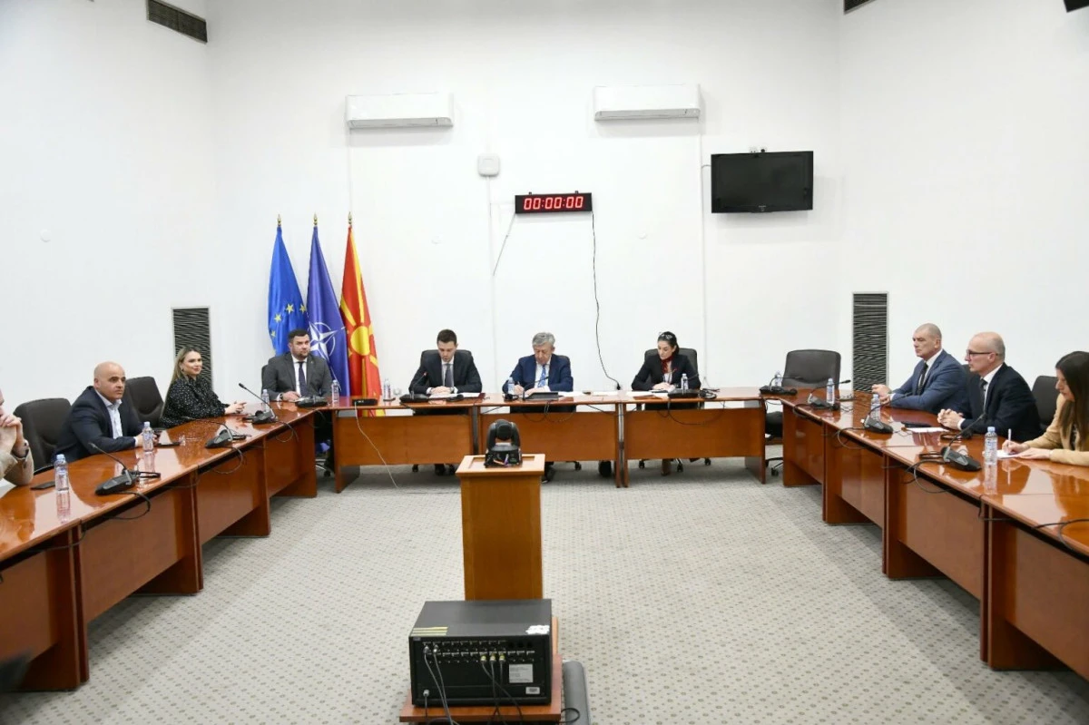 Mucunski'den AB raport&ouml;r&uuml; Waitz'e yanıt: Komisyon ilerleme g&ouml;r&uuml;yor, polemik yapmak istemiyorum