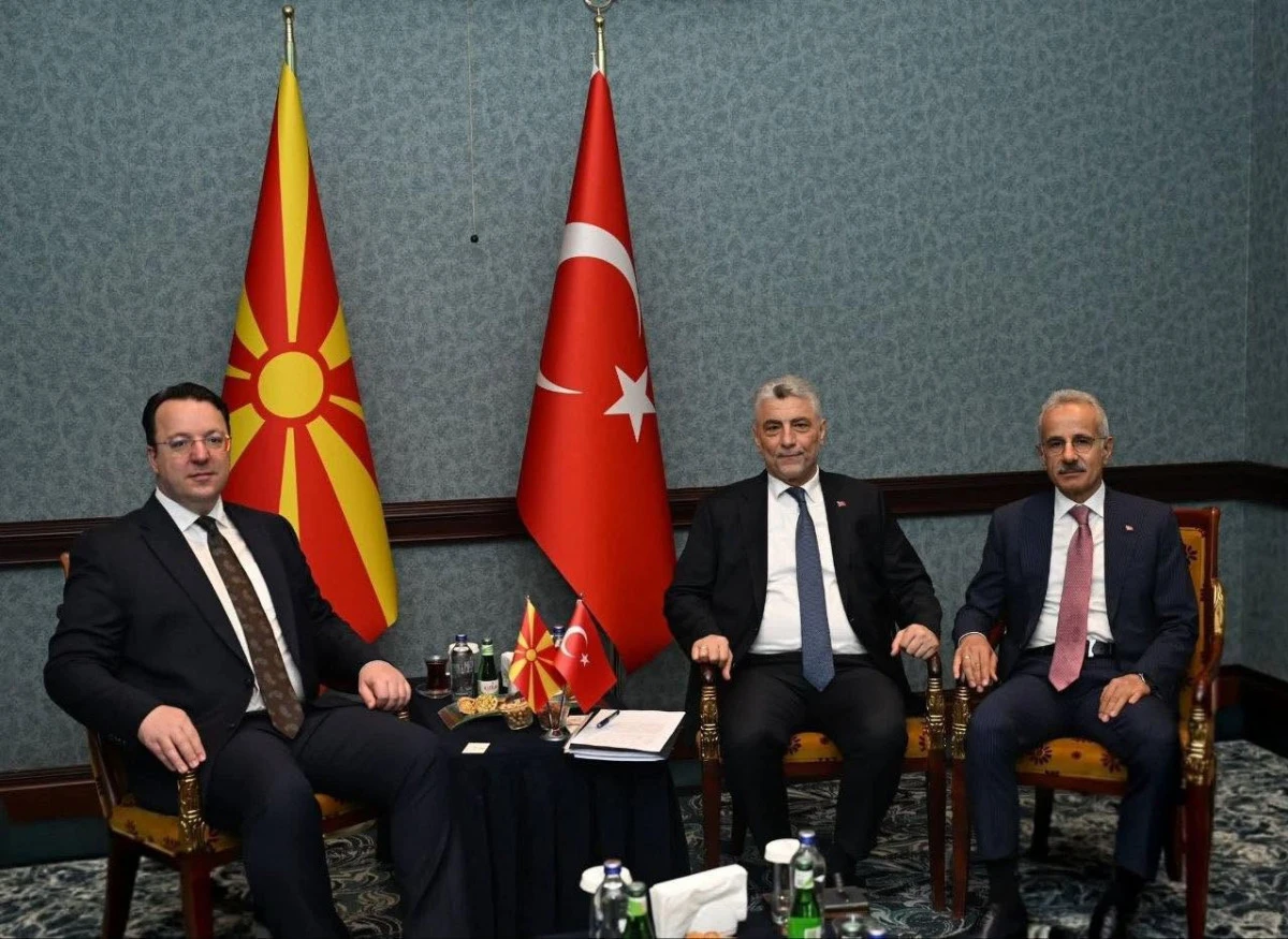 Nikoloski: Ankara-&Uuml;sk&uuml;p direkt u&ccedil;uşları geliyor